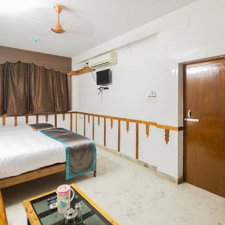 Hotel Sp Grand Karur  Ngoại thất bức ảnh