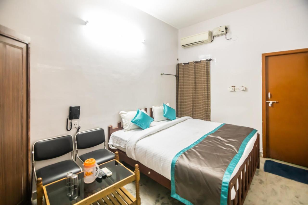 Hotel Sp Grand Karur  Ngoại thất bức ảnh
