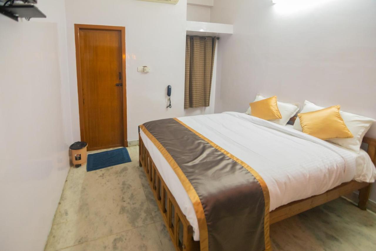 Hotel Sp Grand Karur  Ngoại thất bức ảnh